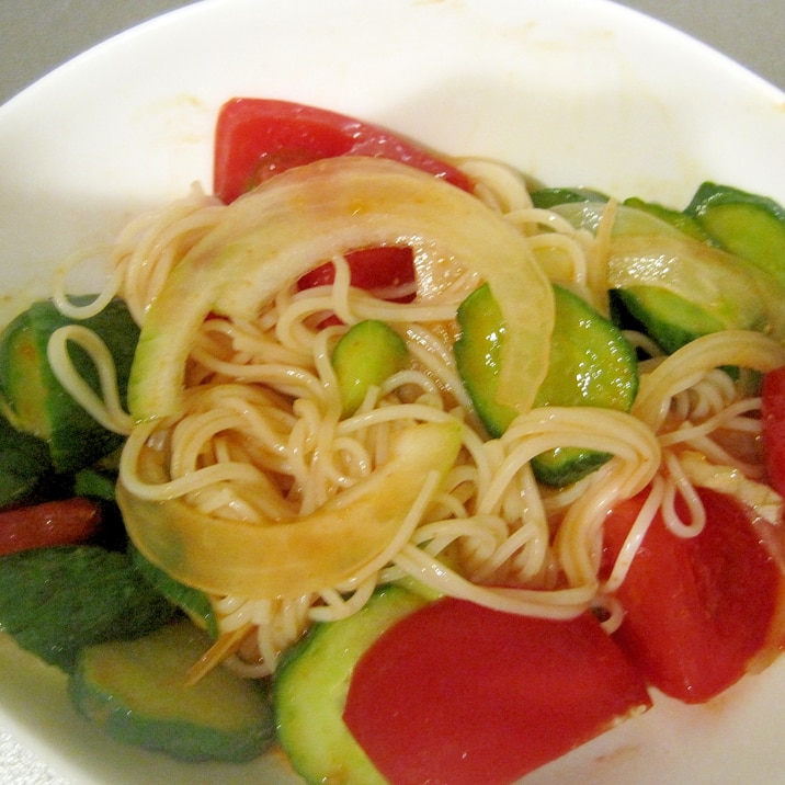 トマトときゅうりのピリ辛そうめん レシピ 作り方 By Yukkiy8 楽天レシピ トマトときゅうりのピリ辛そうめん レシピ 作り方 By Yukkiy8 楽天レシピ